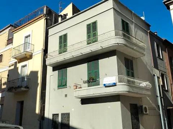 Casa quadrilocale in vendita in Salita Fenaroli, Centro, Lanciano