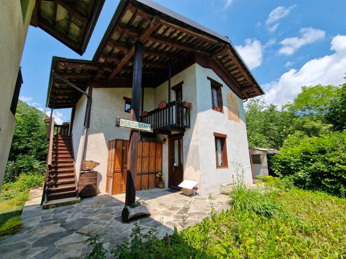 Casa con 6 locali in vendita in Borgata Gardiola, Paesana
