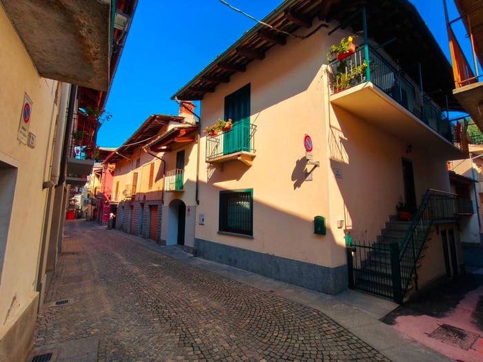 Casa trilocale in vendita in Via Coperta, Centro, Barge