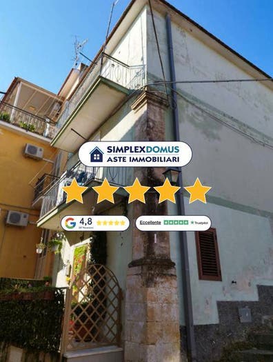 Appartamento quadrilocale in vendita in Via Albanese, Centro, Melilli