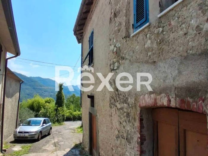 Casa trilocale in vendita in Località Agnetta, Bagnone