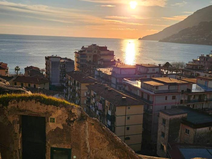 Appartamento con 6 locali in vendita in Via Lazzaro, Maiori