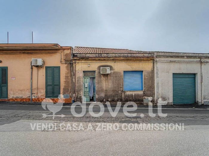 Appartamento quadrilocale in vendita in Via Trieste, Santa Venerina