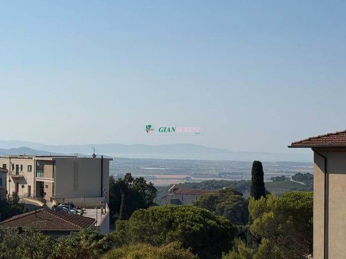 Appartamento quadrilocale in vendita in Centro, Campiglia Marittima