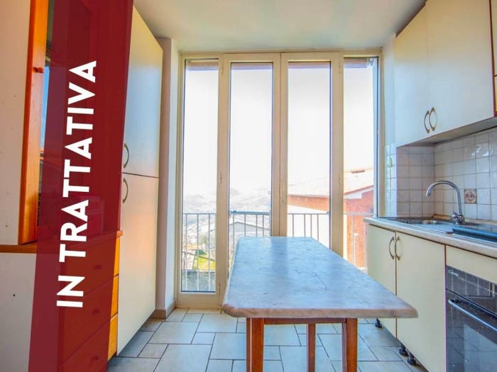 Appartamento trilocale in vendita in Via del Plebiscito, Centro, Vico nel Lazio