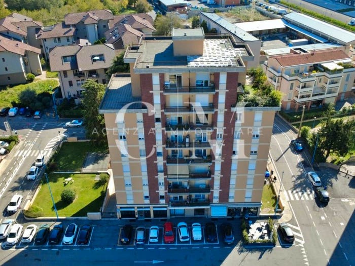 Appartamento trilocale in vendita in Via Luigi Reverberi, Via Veneto Borgo Trento, Brescia