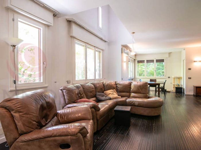 Casa con 6 locali in vendita in Via Vittore Ghislandi, Centro, Abano Terme