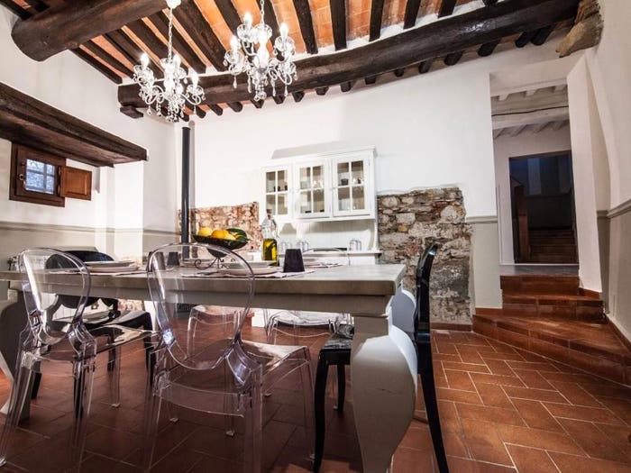 Casa con 6 locali in vendita in Colle di Compito Castelvecchio, Capannori