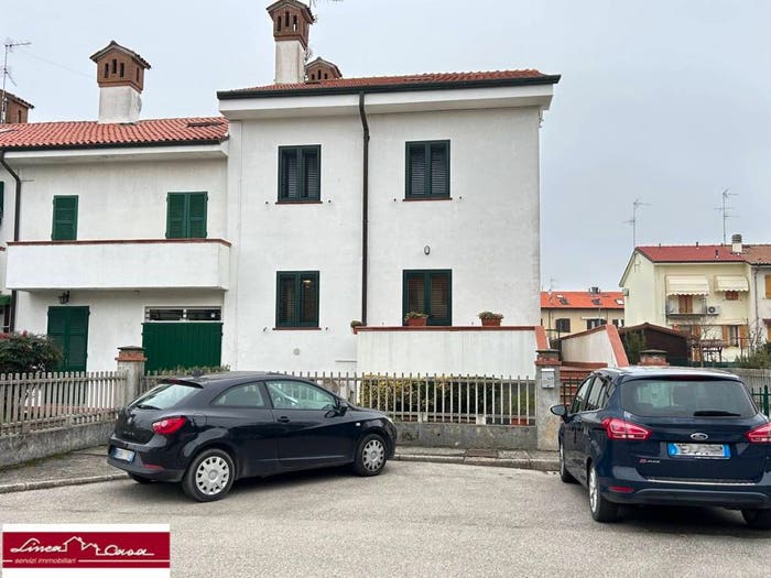 Casa con 5 locali in vendita in Via Gaetano Nanni, San Bartolomeo, Ferrara