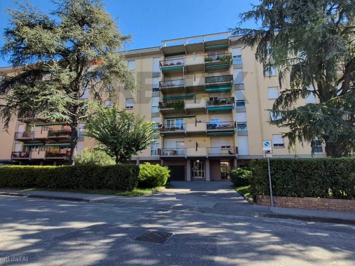 Appartamento con 5 locali in vendita in Via Val Gardena, Pretura Sanzio, Empoli