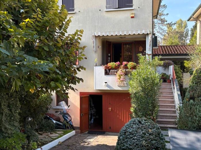 Casa con 6 locali in vendita in Via Cadriano, Cadriano, Granarolo dell'Emilia