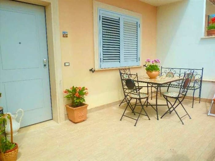 Casa trilocale in vendita in Autostrada Roma L'Aquila Teramo, Carsoli