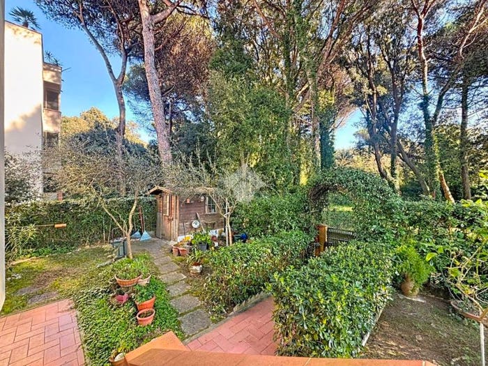 Appartamento quadrilocale in vendita in Via Vivaldi Ugolino e Vadino, Marina di Pisa, Pisa