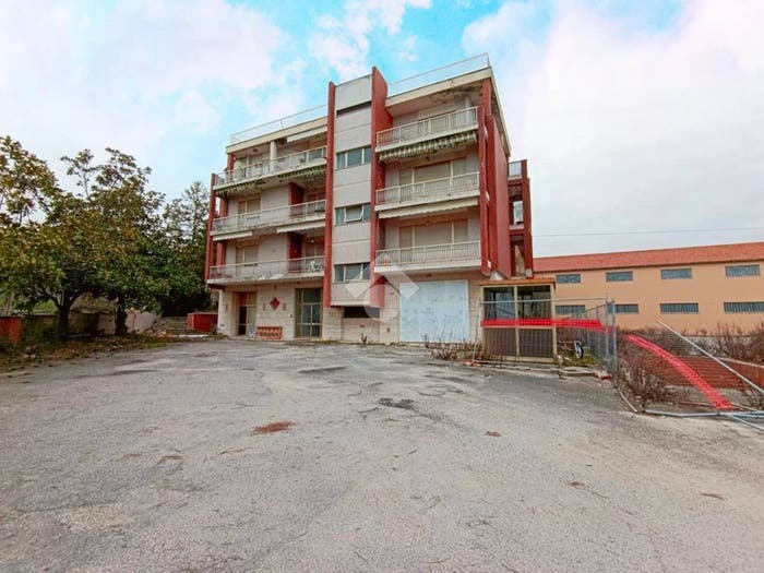 Appartamento con 5 locali in vendita in Strada Provinciale, Scerne, Pineto