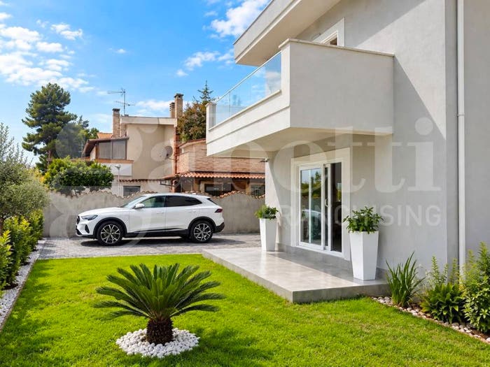 Casa quadrilocale in vendita in Via Machiavelli snc, Villaggio Giornalisti Poggio, Anzio