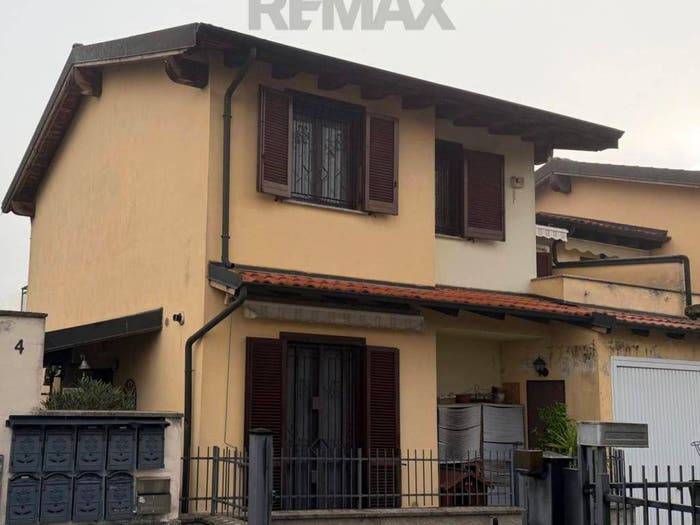 Casa con 5 locali in vendita in Centro, Landriano