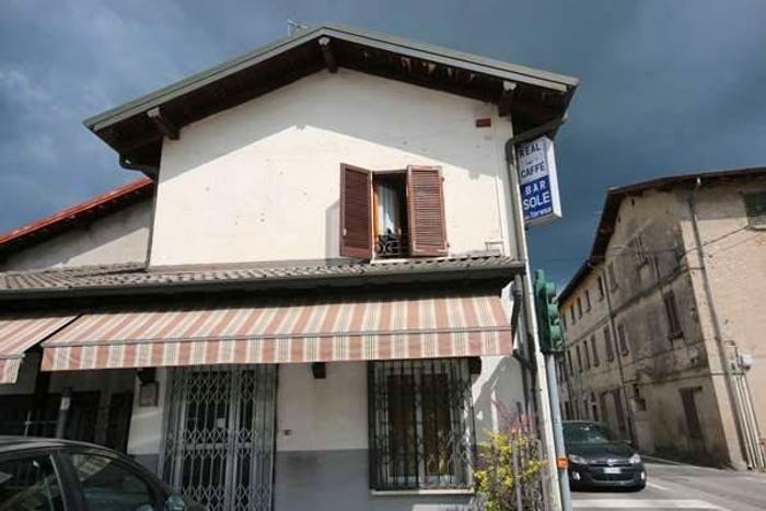Casa con 6 locali in vendita in via boscone, Faloppio
