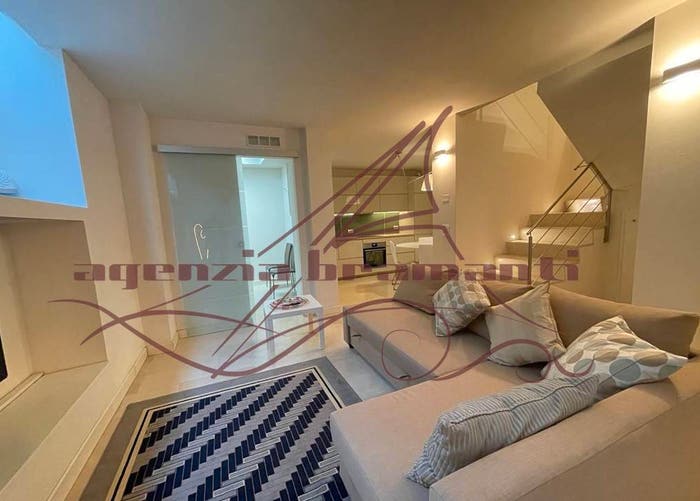 Casa quadrilocale in vendita in Via Amilcare Ponchielli, Centro, Forte dei Marmi