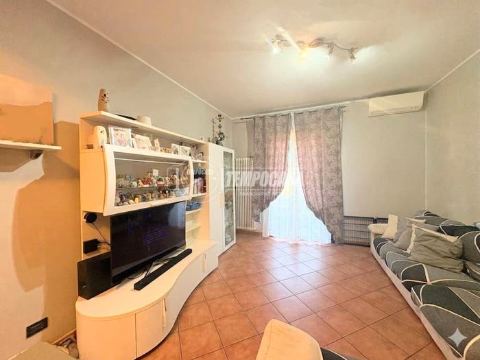 Appartamento quadrilocale in vendita in Via Statale, Fiorano, Fiorano Modenese