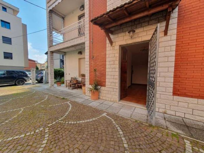 Appartamento con 5 locali in vendita in Via Giuseppe Gibellini, Buon Pastore Parco Amendola, Modena