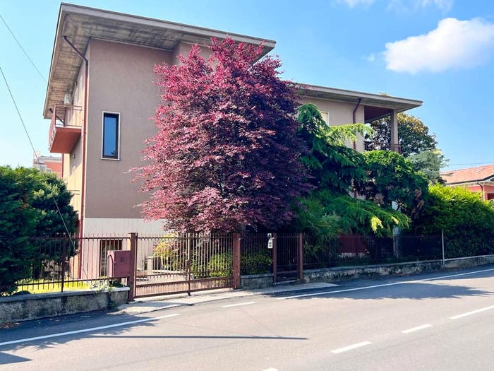 Casa con 6 locali in vendita in Via Prese, Centro, Pescantina