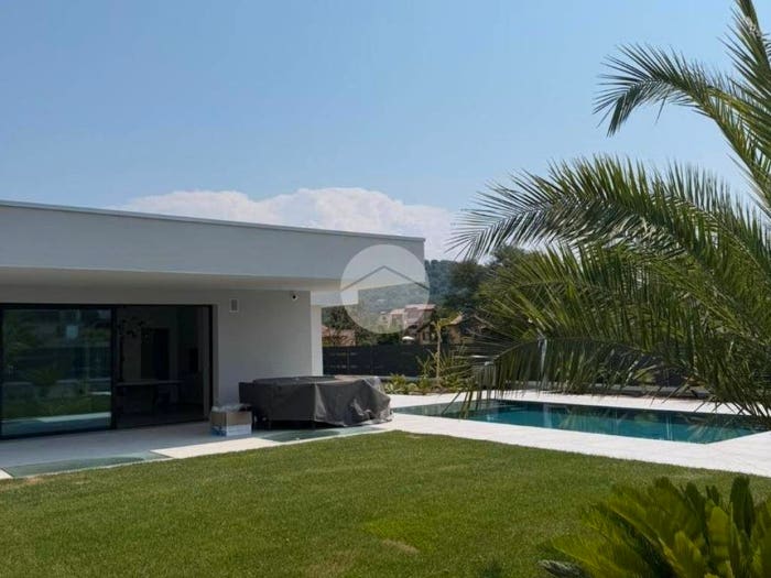 Casa trilocale in vendita in Via Gazzolo, Lido, Manerba del Garda