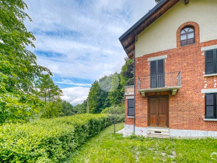 Casa con 6 locali in vendita in Colle Braida, Valgioie