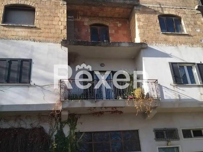 Casa con 6 locali in vendita in Via San Silvestro, Pennapiedimonte