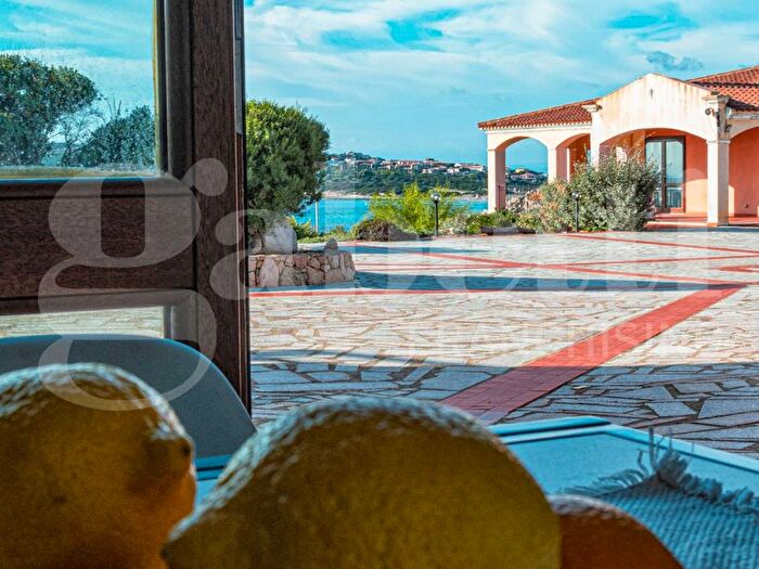 Appartamento trilocale in vendita in Via delle Costellazioni, Santa Reparata, Santa Teresa Gallura
