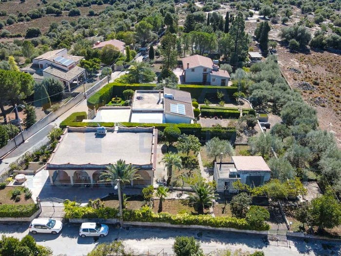 Casa con 5 locali in vendita in Via Tommaso Fazello, Centro, Noto