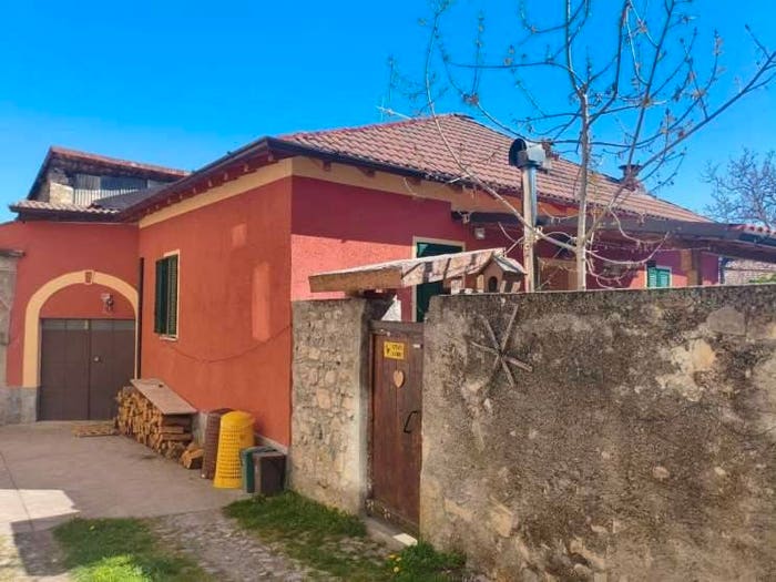 Appartamento con 6 locali in vendita in Frazione Ramponio Via Lanfranconi, Ramponio Verna, Alta Valle Intelvi