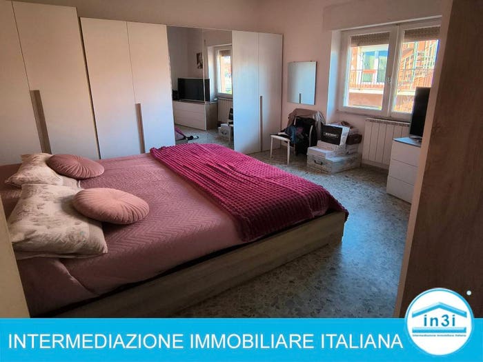 Appartamento trilocale in vendita in Via del Porto, Zona Domitilla, Ladispoli