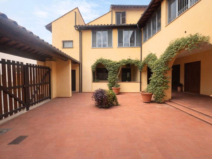 Appartamento quadrilocale in vendita in Via di Motrone, Peretola, Firenze
