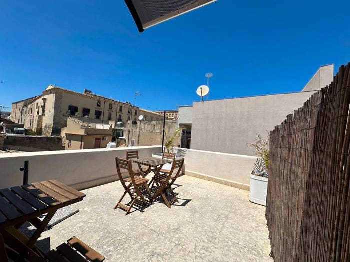 Casa quadrilocale in vendita in Via Pier Capponi, Centro, Noto