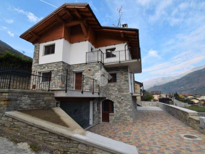 Appartamento trilocale in vendita in Frazione Lassolaz, Lassolaz, Pontey