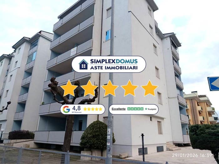 Appartamento trilocale in vendita in Via Pompeo, Lungomare Marconi, Alba Adriatica