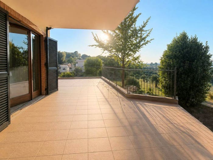 Appartamento quadrilocale in vendita in Via degli Ulivi, Ostra