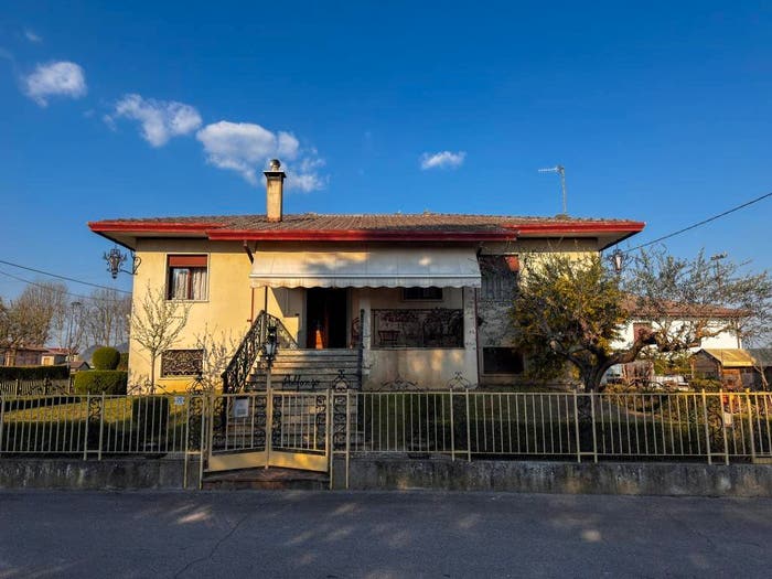 Casa quadrilocale in vendita in Via Vincenzo Carraro, Schiavonia D'Este, Este