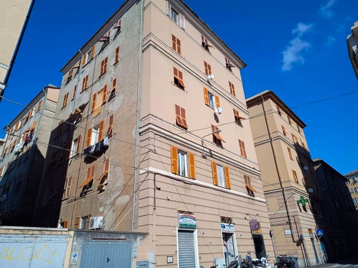 Appartamento quadrilocale in vendita in Via Vittorio Leonardi, Sestri Ponente, Genova