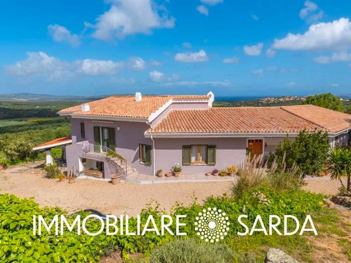Casa con 6 locali in vendita in Palau