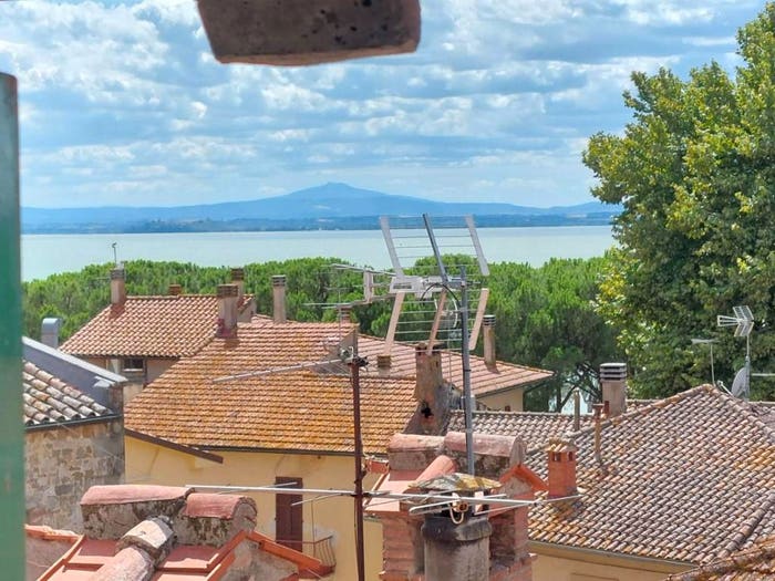 Casa quadrilocale in vendita in Via San Bernardino, Centro, Passignano sul Trasimeno