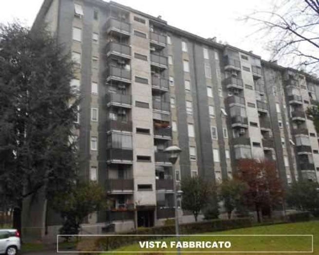 Appartamento trilocale in vendita in Via Appennini, Gallaratese, Milano