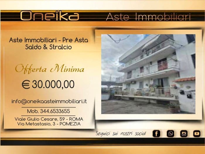 Appartamento con 6 locali in vendita in Via Giorgio De Falco, Quarto