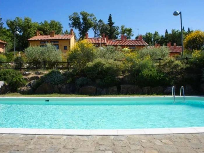 Appartamento trilocale in vendita in Via Camporbiano, Gambassi Terme