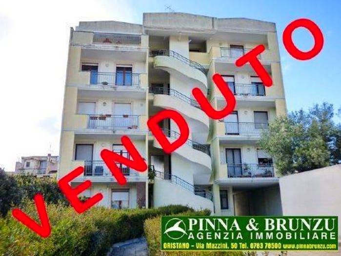 Appartamento con 5 locali in vendita in VIA MASONES, Centro, Oristano