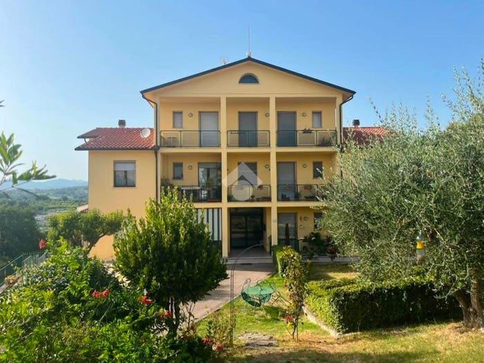 Appartamento trilocale in vendita in Via antonio cederna, Amelia