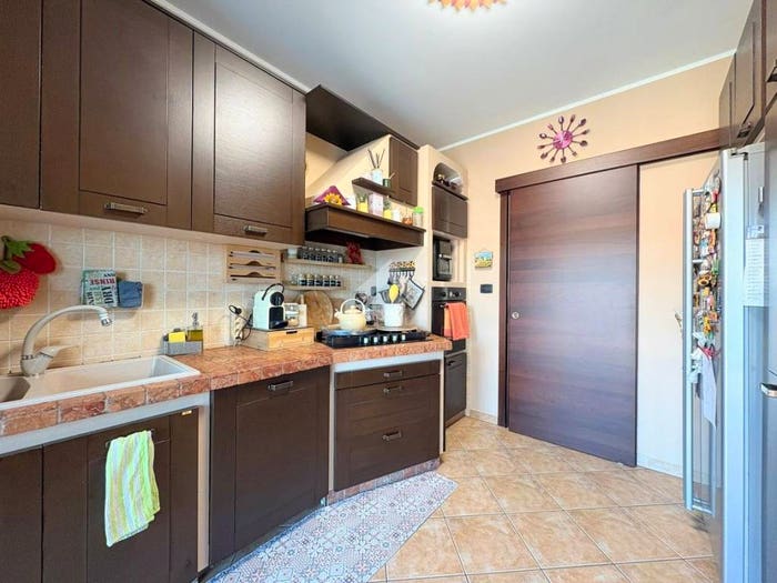 Appartamento quadrilocale in vendita in Via Pirandello, Centro, La Loggia