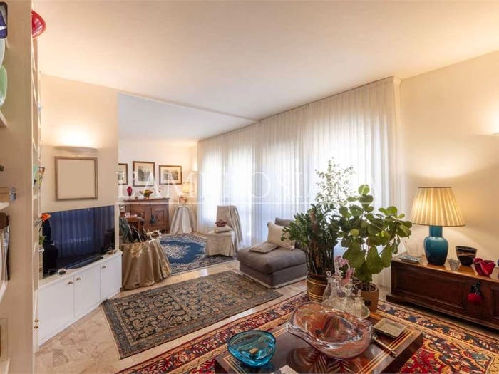 Appartamento con 5 locali in vendita in Piazze Duomo, Padova