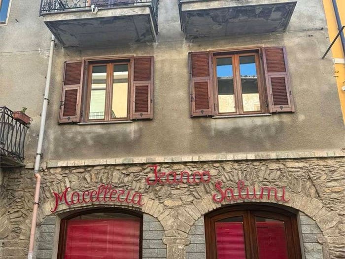 Casa con 6 locali in vendita in Via Federici, Centro, Garessio