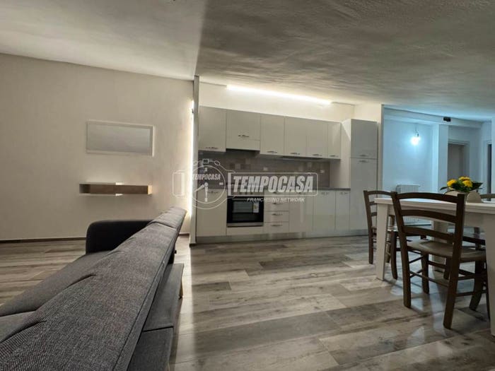 Appartamento trilocale in vendita in Contrada San Tommaso, Quattrograna Bellizzi Sant'Oronzo, Avellino